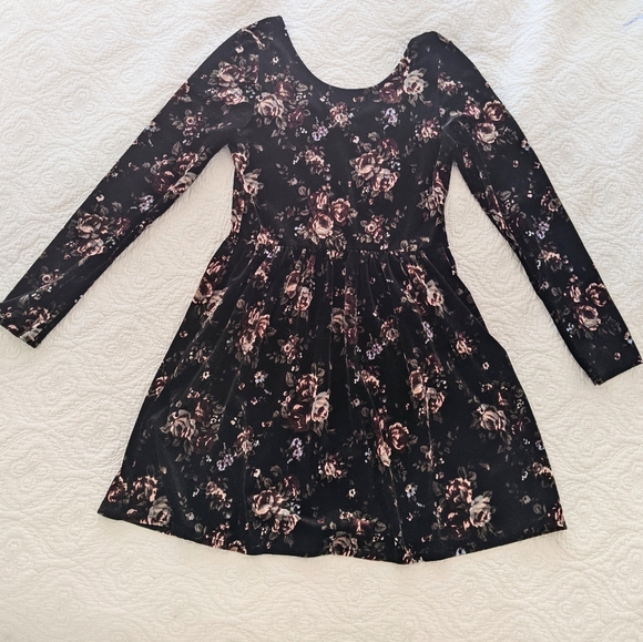 Velvet Baby Doll Dress Floral - Picture 5 of 11